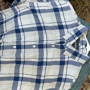 Men’s Light-weight flannel.